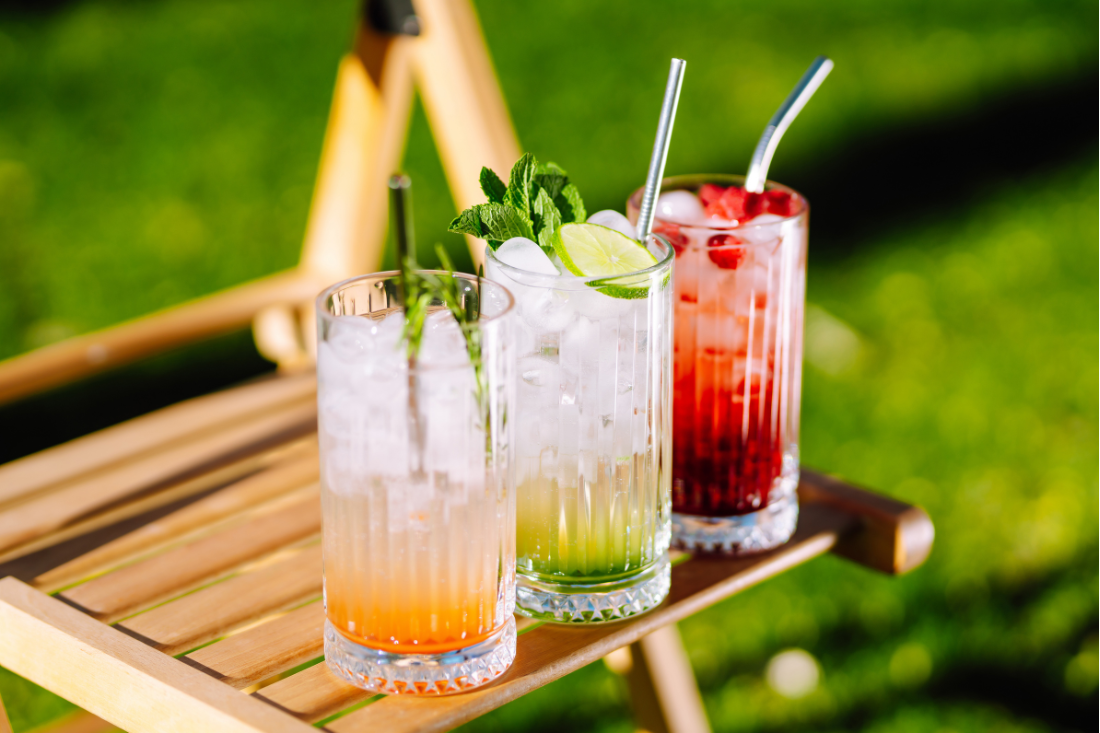 Easy Low-Calorie Cocktails for Spring and Summer